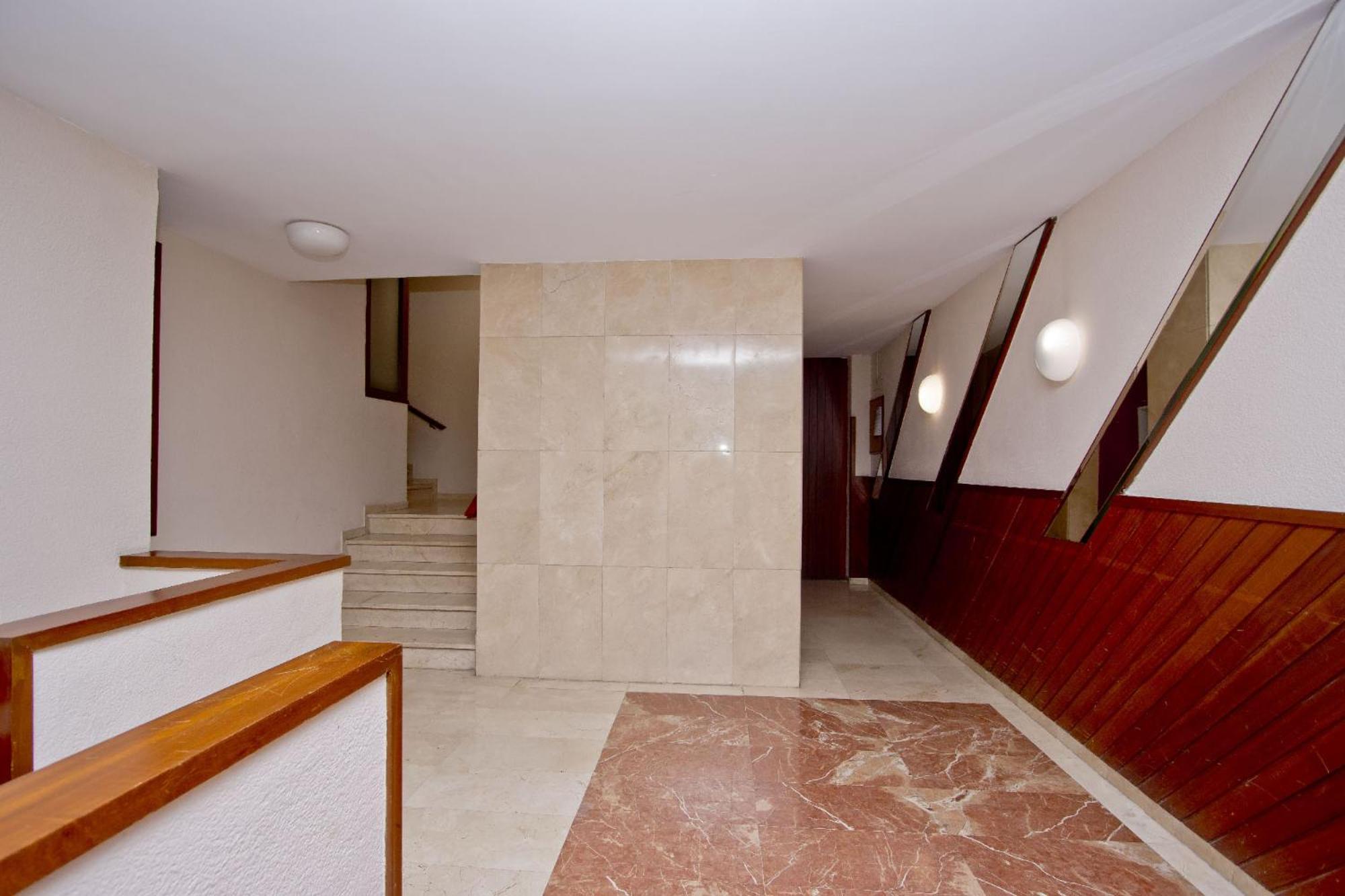 Barcelona City North Hostal Bagian luar foto